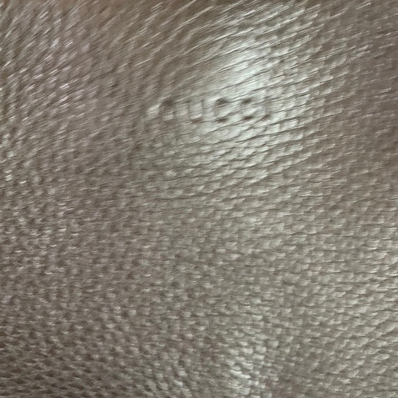 Authentic Gucci Messenger Bag with Bamboo details - Picture 10 of 12